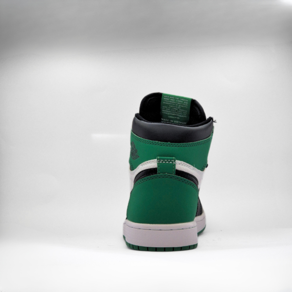 Nike Air Jordan 1 Retro